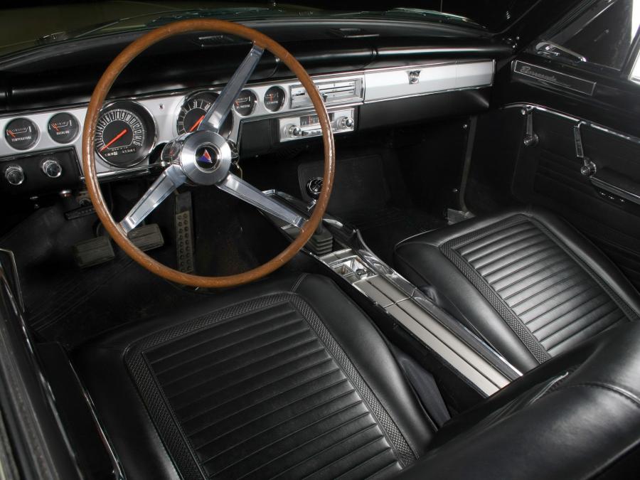  Plymouth Barracuda Fastback Hardtop 1966 года  (фото 6 из 9)
